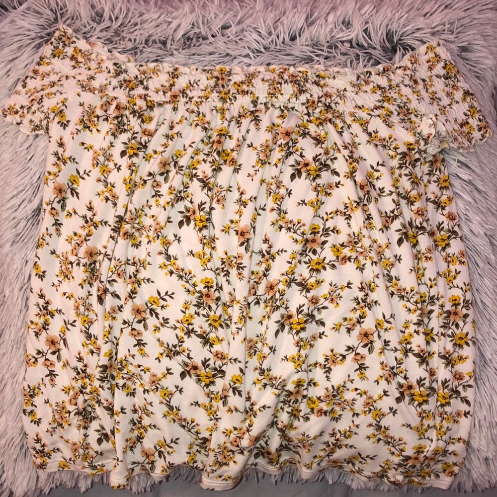 American Eagle Rouched Off The Shoulder Top